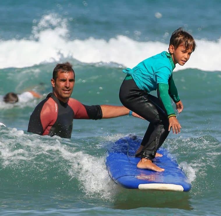 How to choose a surf camp ? Travel Guide for Surf Holidays for Groups