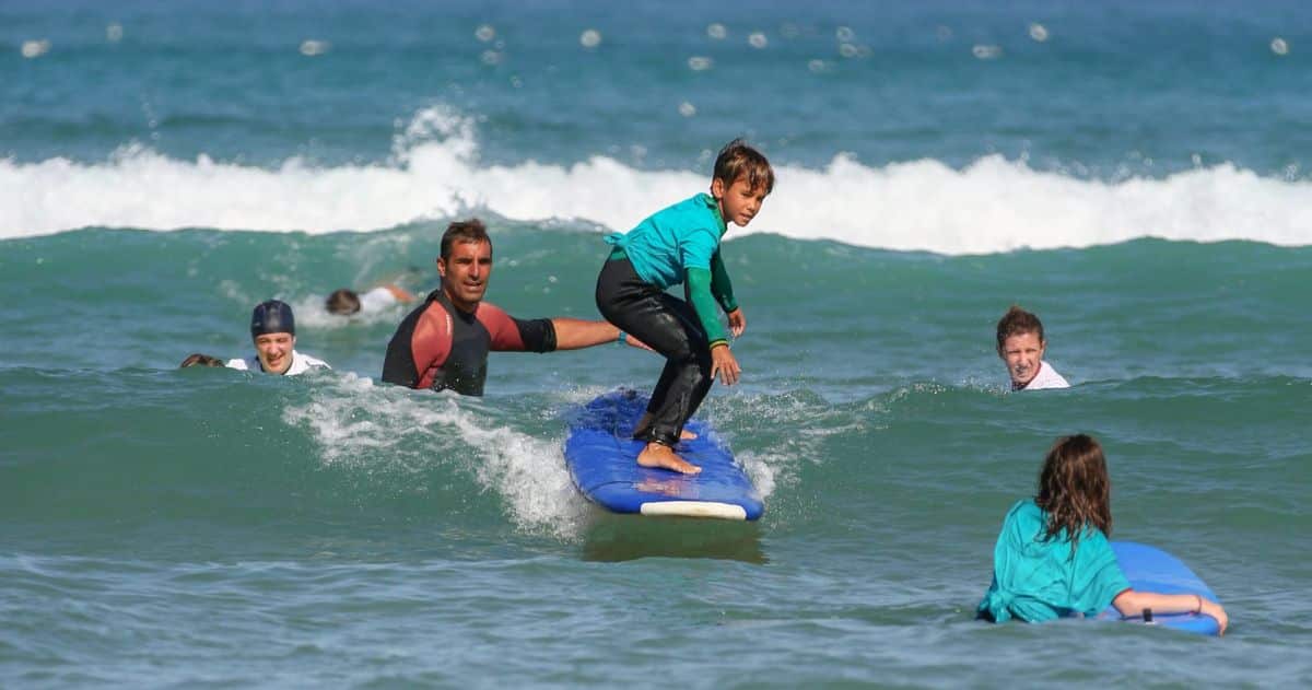 Rates and Booking Surf Lessons Bidart Centre