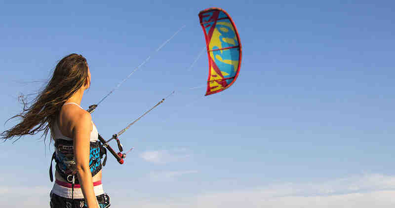 Comment choisir la taille de son aile de kitesurf ?