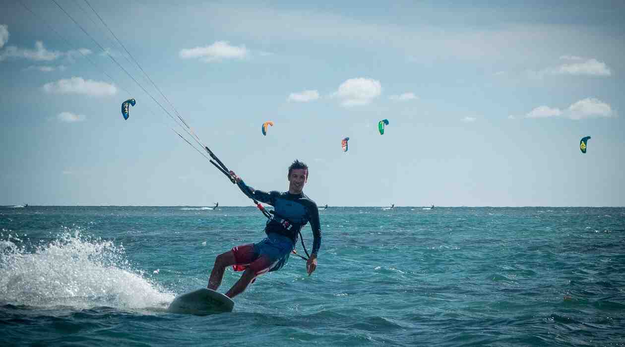 Comment faire un Waterstart en kitesurf ?