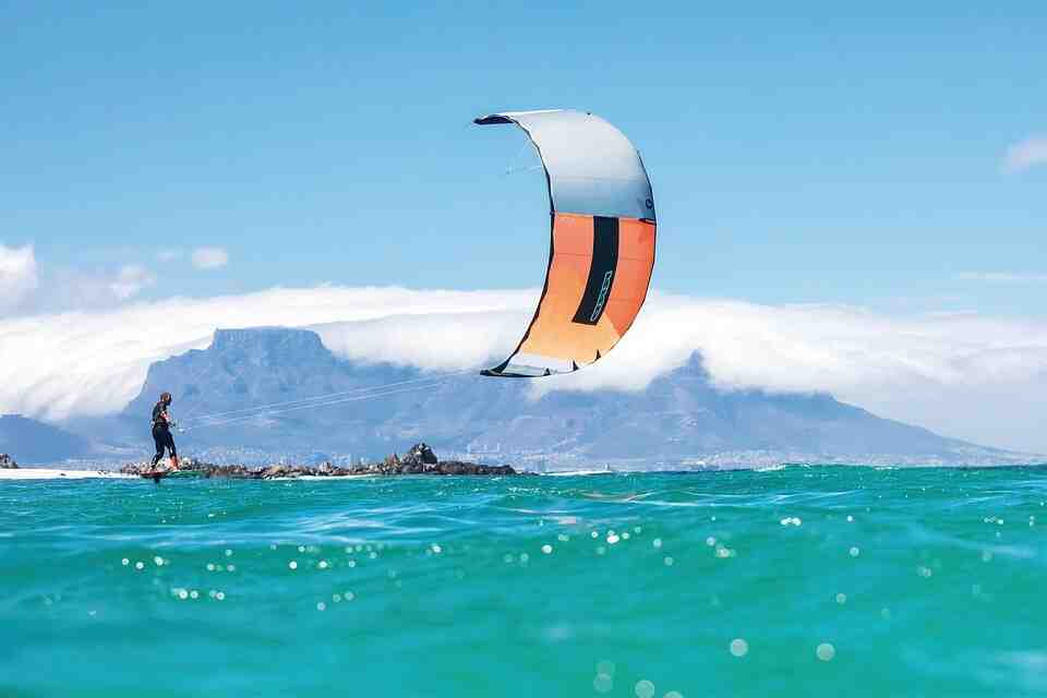 Où apprendre à faire du kitesurf en France ?