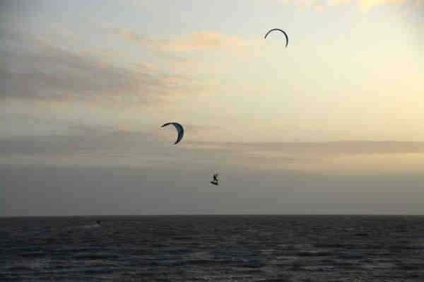 Quelles sont les modalités compétitives de pratique du kitesurf ?