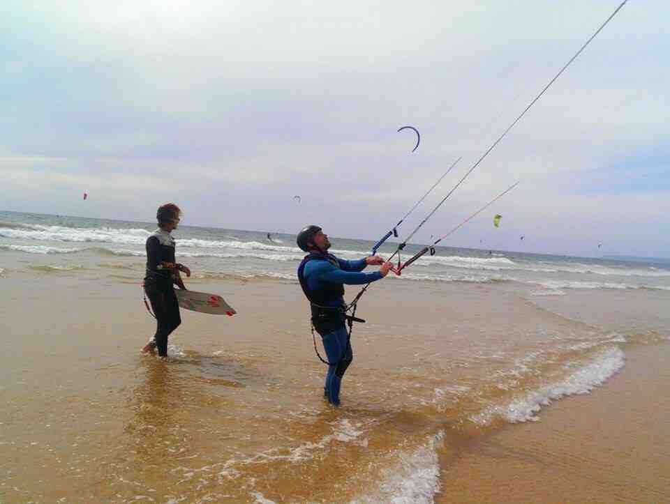 Quelles sont les modalités compétitives de pratique du kitesurf ?