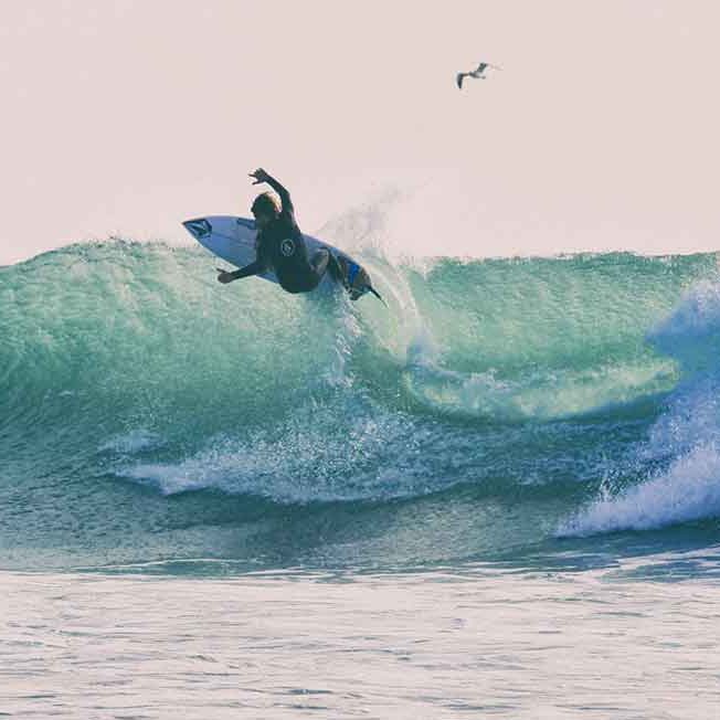 surfing-m
