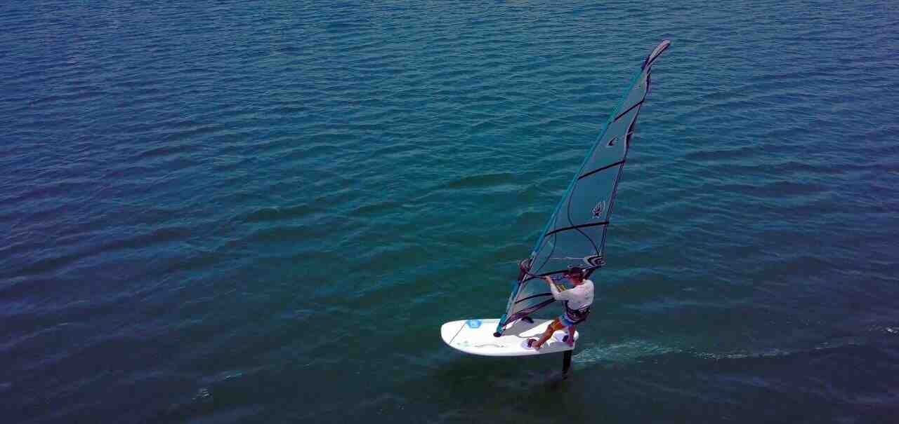 Quel volume de flotteur choisir en windsurf ?