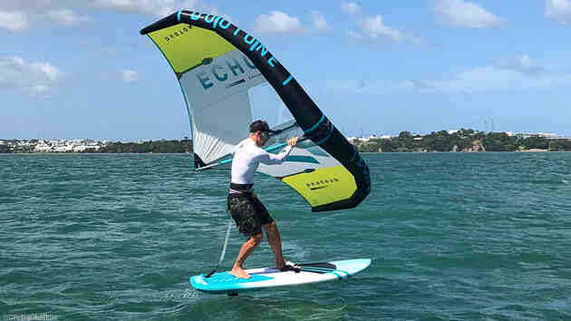 Comment remonter au vent en windsurf ?