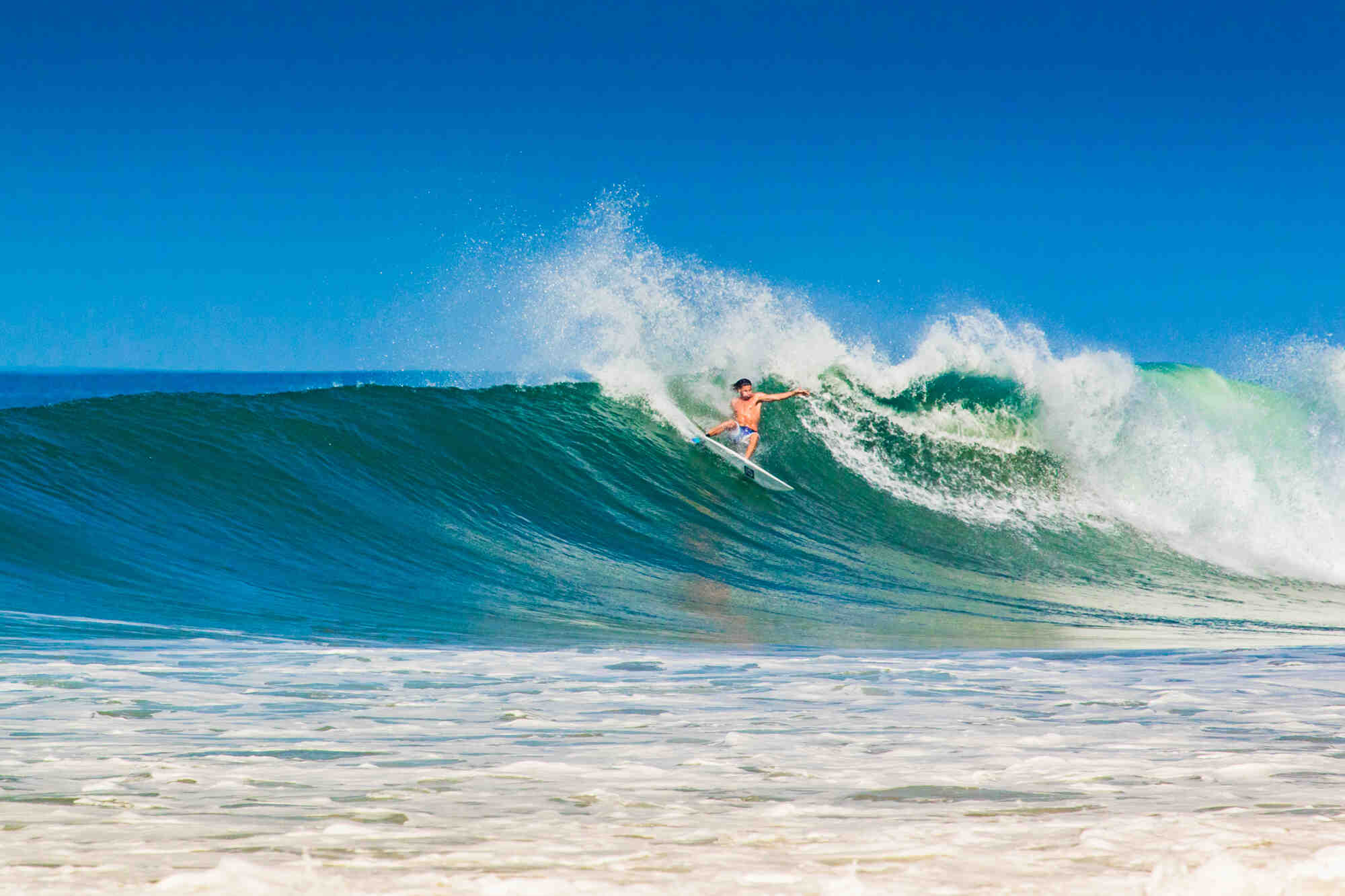 Quelle taille de vague pour surfer ?